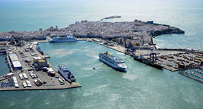 Cadiz port